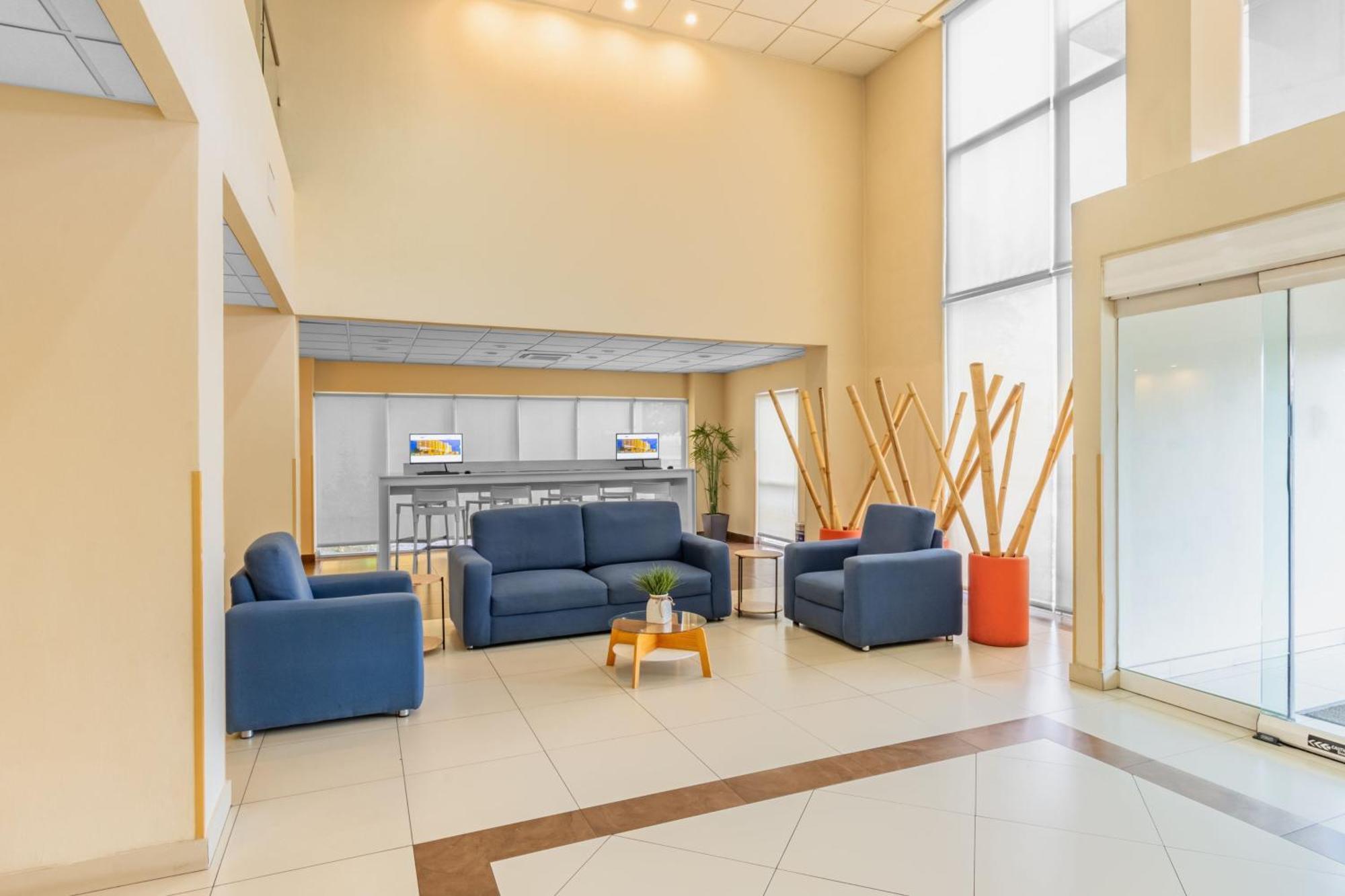 City Express By Marriott Ciudad Obregón Екстериор снимка