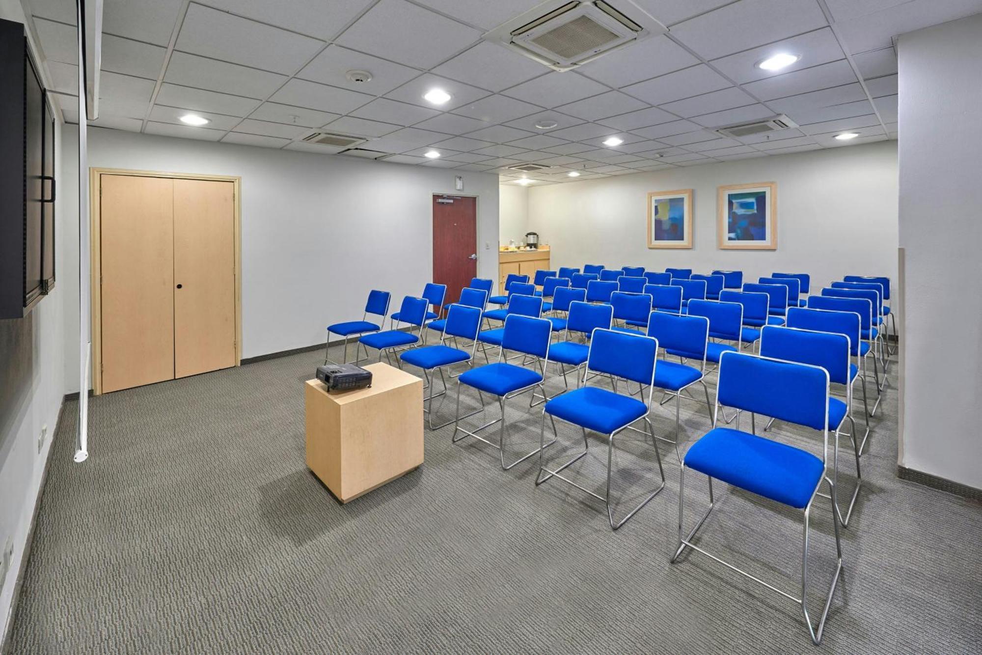 City Express By Marriott Ciudad Obregón Екстериор снимка