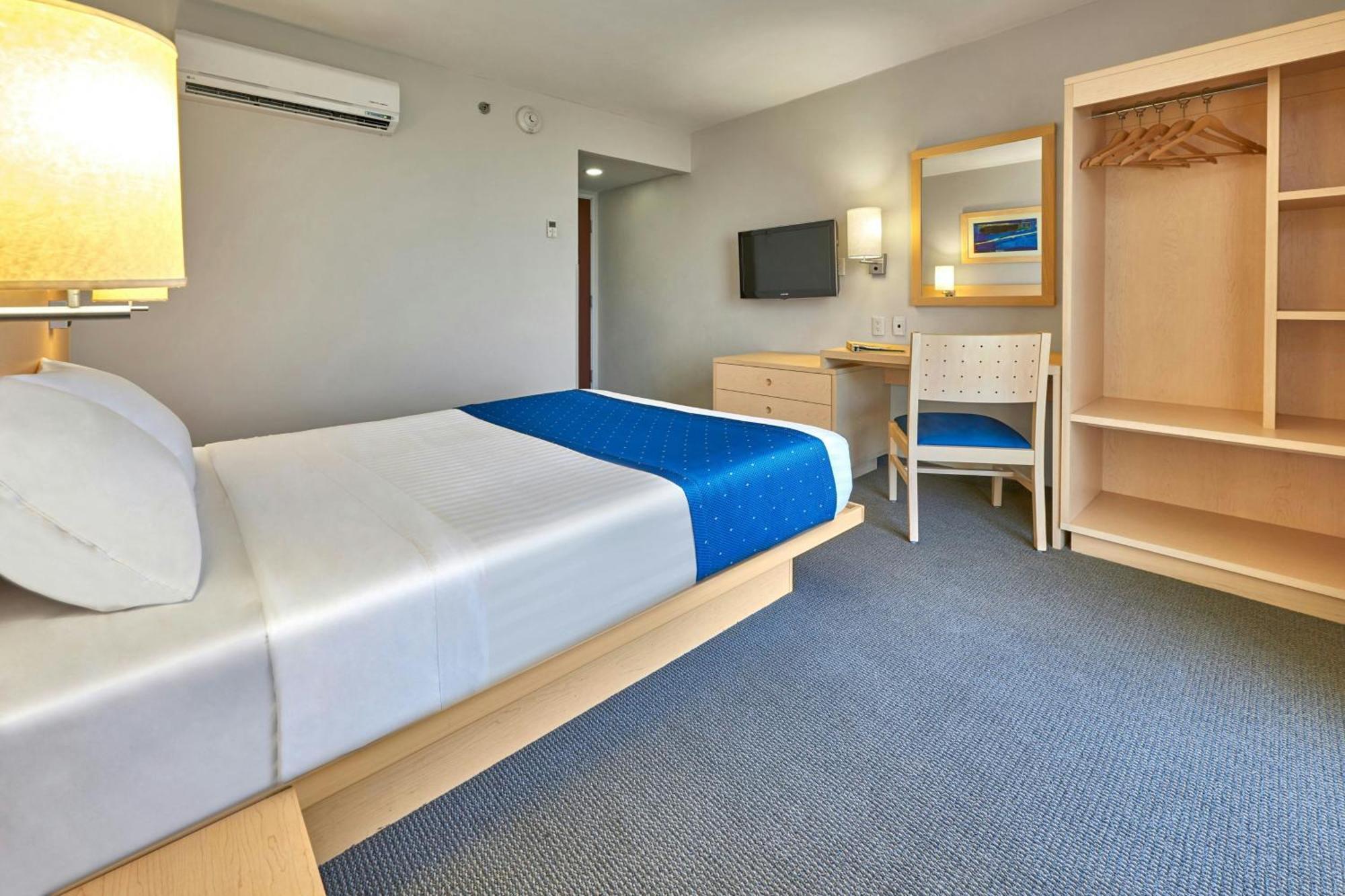 City Express By Marriott Ciudad Obregón Екстериор снимка