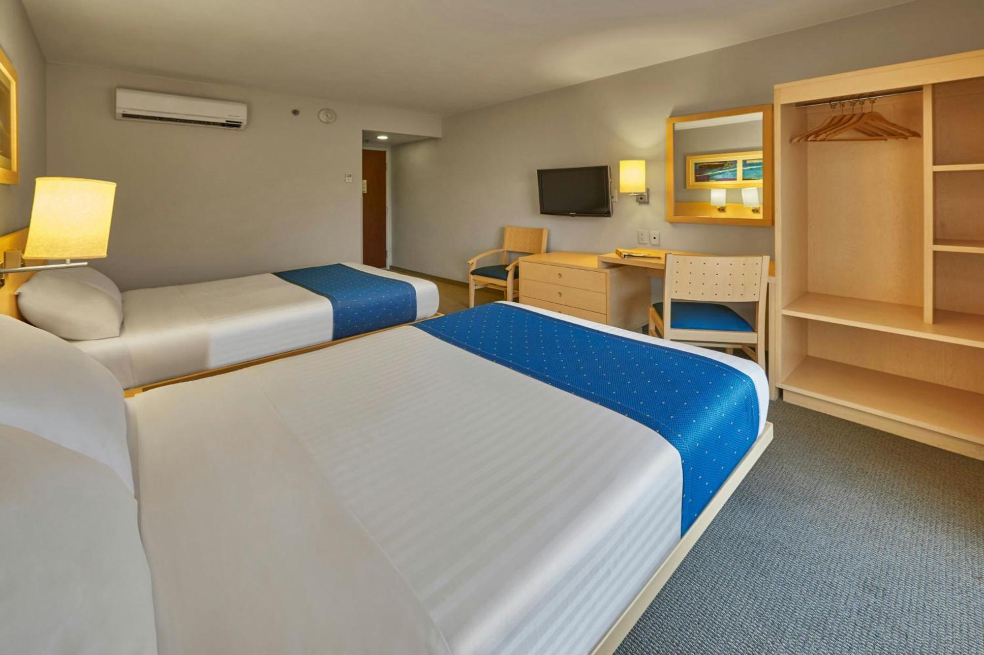 City Express By Marriott Ciudad Obregón Екстериор снимка